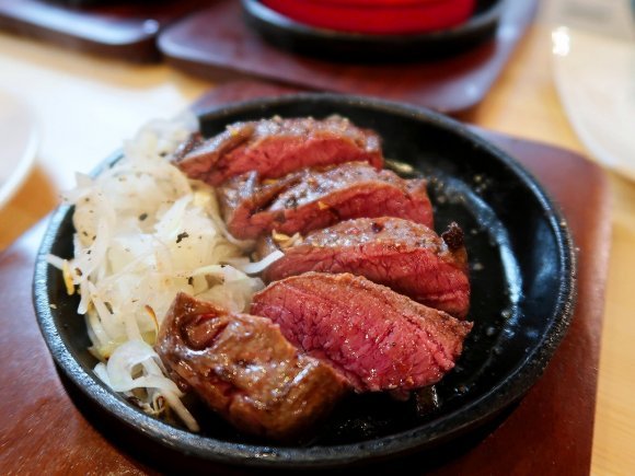 肉といえばやっぱりステーキ 新宿駅周辺で旨いステーキが食べられるお店 画像詳細 メシコレ