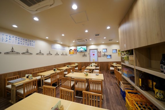 喫茶店のビーフサンドにラーメンの名店！渋谷で行くべき食通お墨付きの店