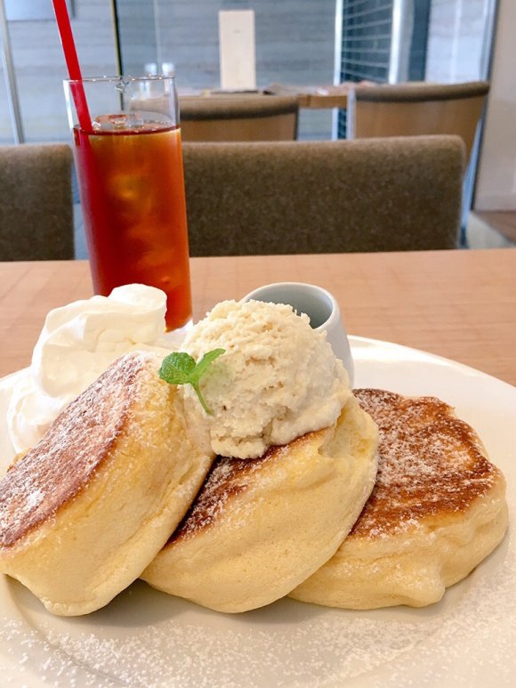 大阪で絶対食べたいパンケーキ5選 極厚 ふわふわの激ウマパンケーキ メシコレ