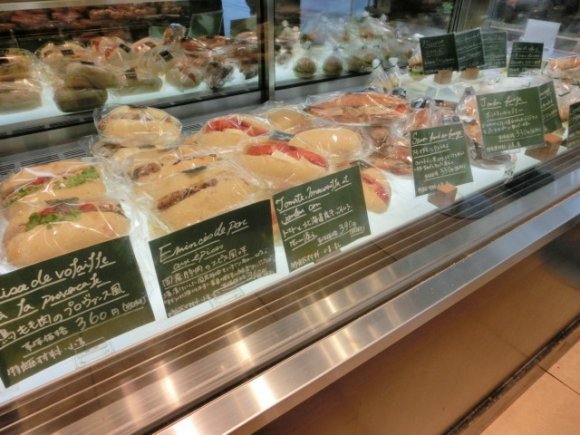 【新宿 パン】駅直結で気軽に立ち寄れる美味しいパン屋6選