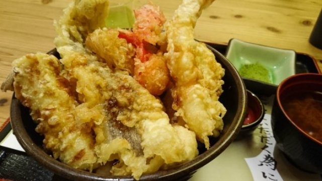 豪快にかきこみたい！大阪でガッツリ満足する丼ランチの美味しいお店