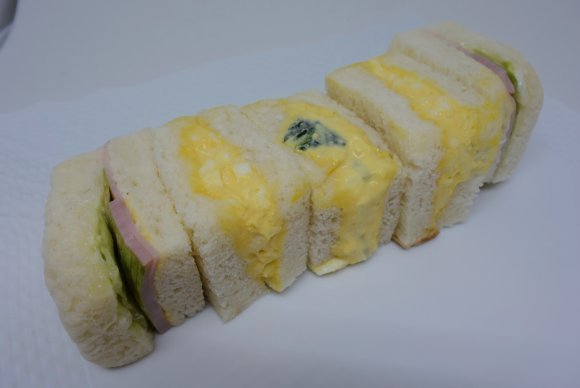 お花見やピクニックにも！パン通が絶賛するサンドイッチ７記事