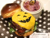 パンケーキからハンバーガーまで！今年のハロウィン限定メニュー総まとめ