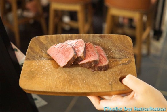ステーキ食べ放題に3段重ねハンバーグも！都内の「肉料理」が美味しい店