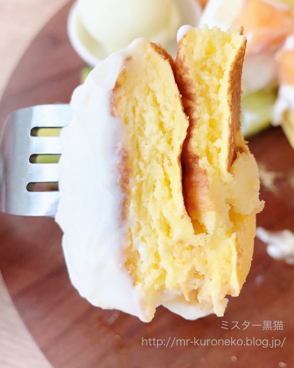 厚焼きふわふわ生地にごろごろメロン！武蔵小杉で話題のお店のパンケーキ