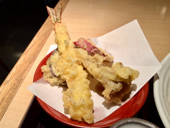 ボリューム満点ざるそば食べ放題！季節の天ぷら付き嬉しい天ざるメニュー