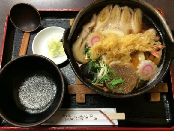寒い冬ならランチでもOK！新宿で食べられる鍋焼きうどん4選