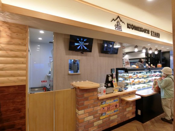 日本初！あの『コメダ珈琲』が手掛ける「立ち食い」専門のカフェ