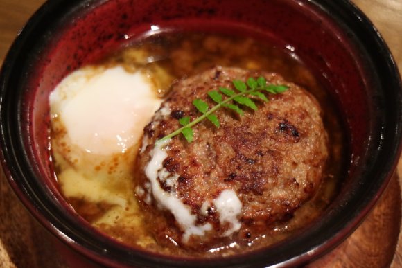 コース仕立てで1200円！肉汁溢れる松阪牛ハンバーグステーキランチ