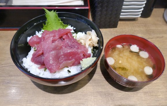 神田駅チカでウマいまぐろ丼を食べるなら『まぐろ丼や恵み』がオススメ！