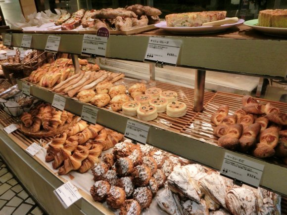 銀座線で巡るパンの旅！沿線で必ず訪れるべきパン屋さん7記事