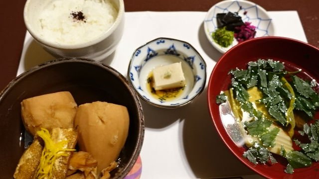 冬の京都で是非一度は食べてほしい！著名人も愛した伝統料理「いもぼう」