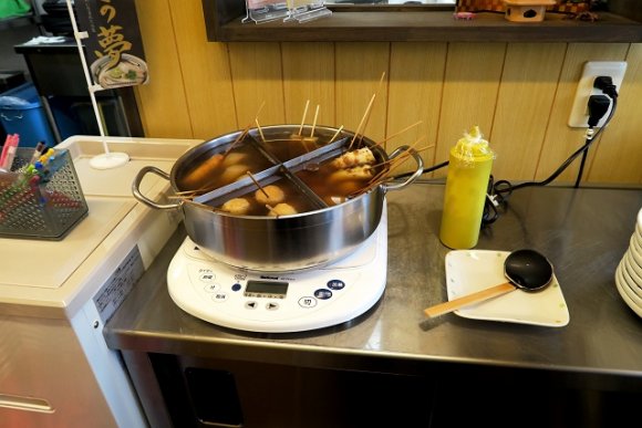麺は朝練り・本格手打ちの手切り！大阪で伝統的な讃岐うどんが味わえる店