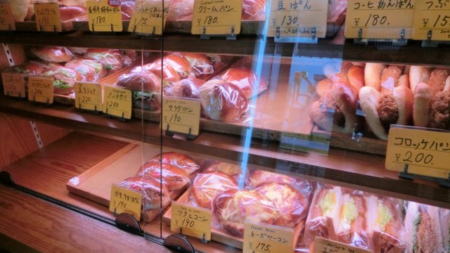 【赤坂】創業60年以上！都会の真ん中でレトロを味わうパン屋