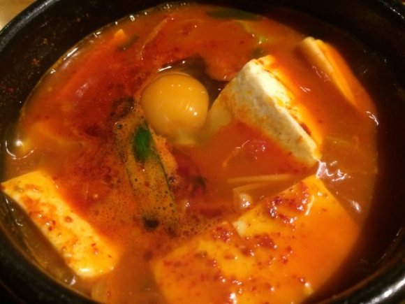 【新宿】ランチは付合せ食べ放題！行列必至の韓国料理「韓感」