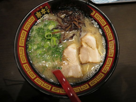 地元の味を満喫！帰省したときに食べたい九州ご当地グルメ８選