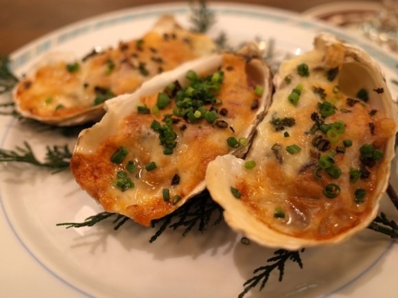 【有楽町】レバンテで名物の牡蠣料理！牡蠣好きは行くべき老舗レストラン