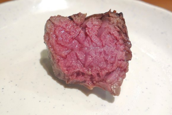 前菜から肉まみれ！塊肉や馬刺しも旨い、肉好きノンベエ必見の肉系居酒屋