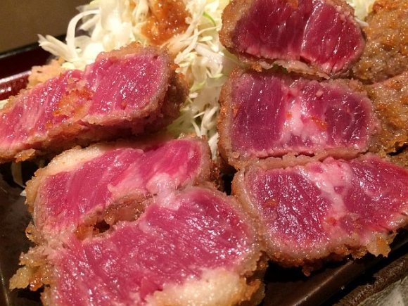 東京で「牛カツ」の旨味を存分に味わう！今食べるべきオススメの店6記事