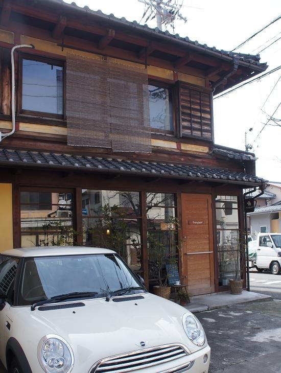 京都らしい町屋カフェで、ゆったり楽しむふわふわタマゴサンド