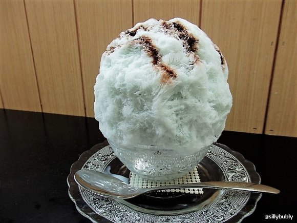 かき氷業界にもブーム到来！この夏関西で食べたいチョコミント味のかき氷
