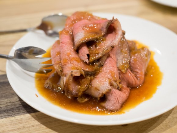肉・肉・肉の「肉祭り」！精肉卸会社直営のレストランで肉料理の大饗宴
