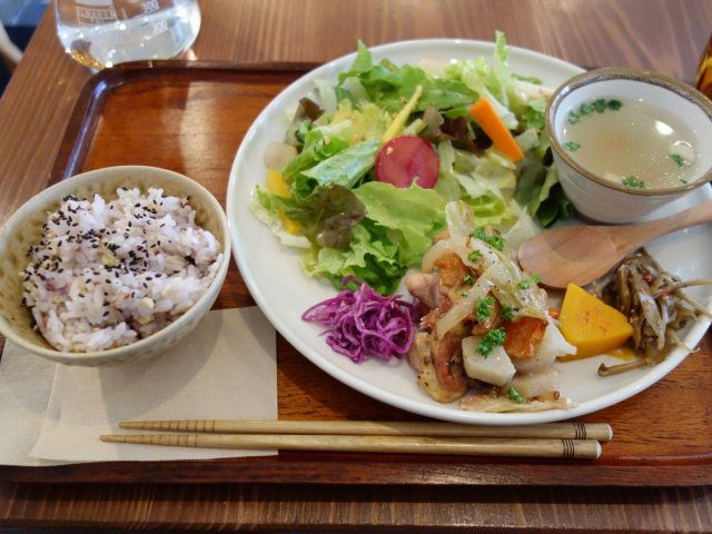 味 彩り ボリューム全て完璧 モリモリ野菜ランチがある大阪カフェ3選 メシコレ