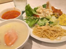 30種超の野菜が摂れるリーズナブルなランチビュッフェ＠新宿