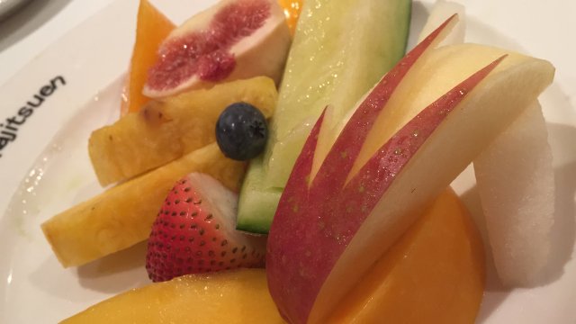 朝の果物は金！東京駅でフルーツたっぷりヘルシーモーニング