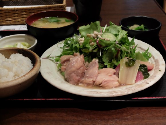 シャキシャキ野菜がてんこ盛り 大阪市内のヘルシーランチ４選 メシコレ