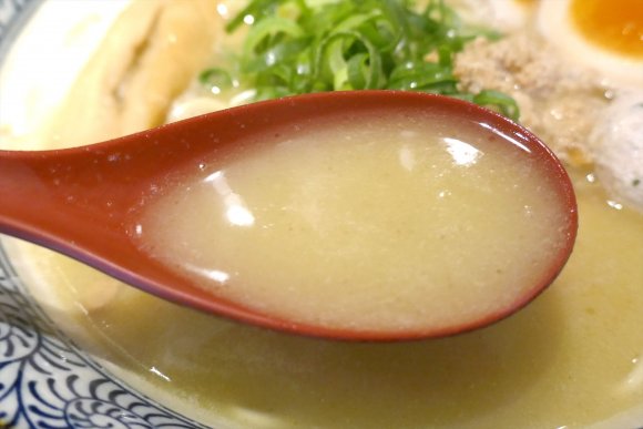 スープから具まで完璧！水道橋駅チカで味わう鶏の旨味たっぷりのラーメン