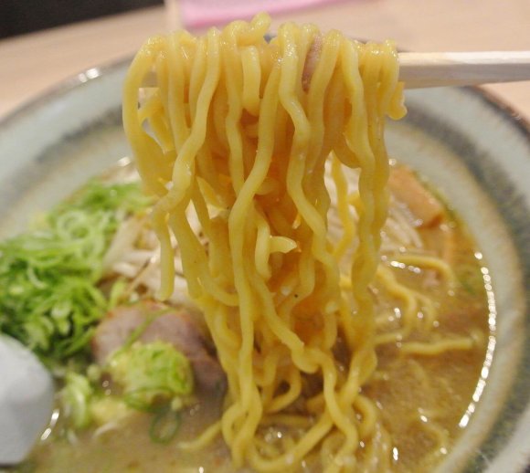 札幌の超人気店『彩未』の暖簾分け！期待の『札幌麺屋 美椿』がオープン