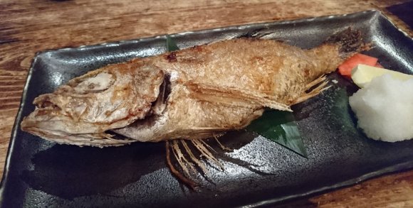新鮮な北陸産鮮魚と秀逸な日本酒ラインナップを楽しむ！『魚旬　野毛店』