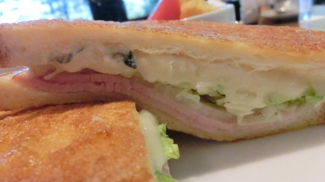 【赤坂】期間限定で復活！チーズたっぷり幻の超人気絶品サンド