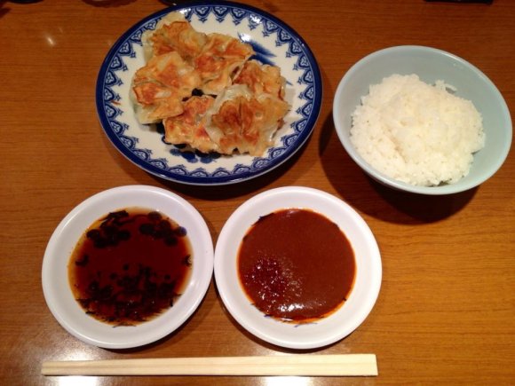 独特の食感が旨い！神戸・三宮で「台湾餃子」の御三家をハシゴ