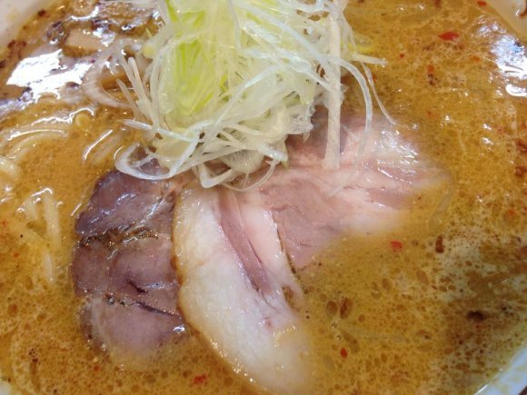 関西ラーメン界の今を一気読み！人気・注目・穴場の店記事6選