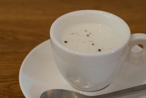 大阪のカフェでくつろぎのひと時を！ランチや珈琲も美味しいカフェ10選