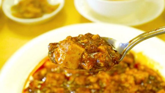 麻婆豆腐や担々麺、カレーに火鍋！汗かきながら食べたい全国の辛いグルメ
