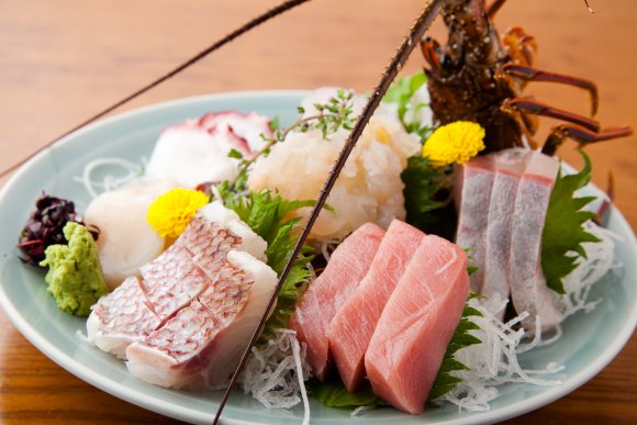 国内産天然活伊勢海老に桜鯛！お得に鮮魚を堪能できる浅草の老舗魚料理店