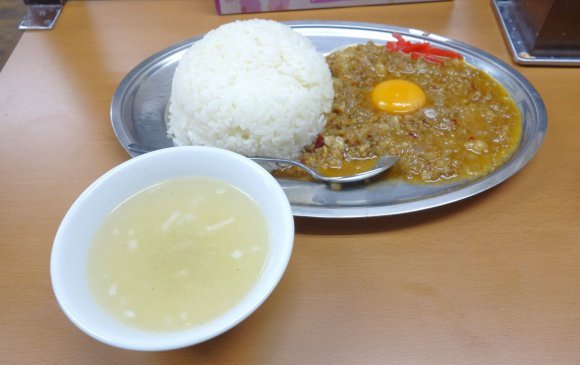 黒チャーハンや親子丼サンドも！食欲を刺激する愛しの炭水化物グルメ５選