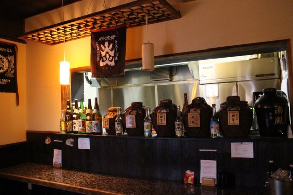 ビールも泡盛も！500円で2時間飲み放題の予約制沖縄料理店がすごい！