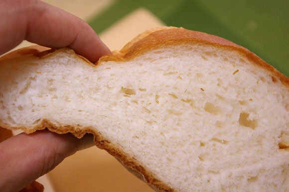 福岡で創業50年以上！人気のカレーパンが癖になる老舗パン屋