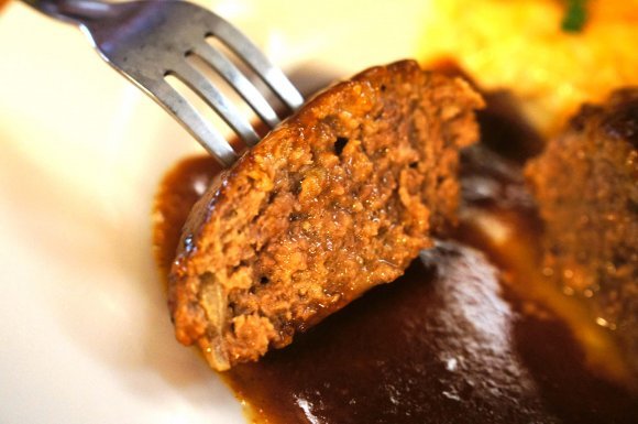 池袋で肉を食べるなら！ステーキに黒毛A５ハンバーグなど肉料理の旨い店