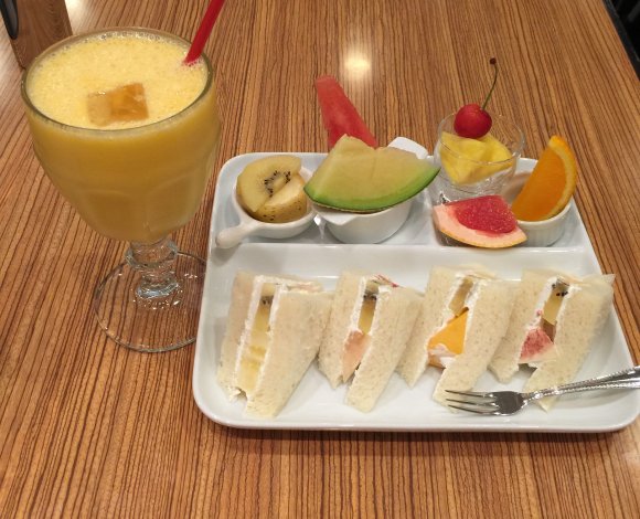 【保存版】大阪市内でフルーツサンドを食べるなら！パン通おすすめの6軒