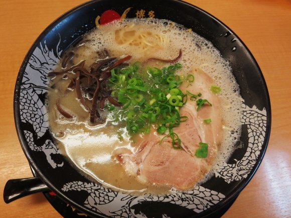 地域の個性が光る！西日本エリアの必食ラーメン記事厳選10選
