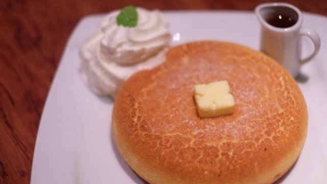 石釜焼きホットケーキは極上の美味しさ 神保町の行列ができる人気カフェ メシコレ