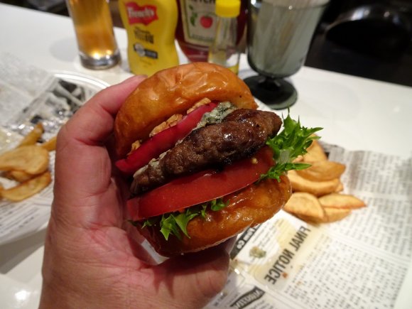 可愛くて食べやすいミニバーガー！大阪で美味いスライダーが味わえる5店