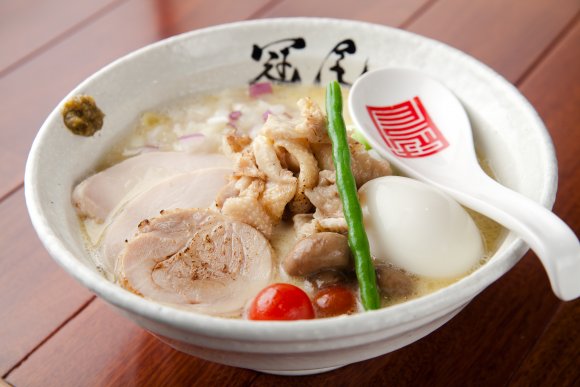 濃厚鶏白湯にあっさり鶏清湯！恵比寿で国産食材にこだわる人気ラーメン店