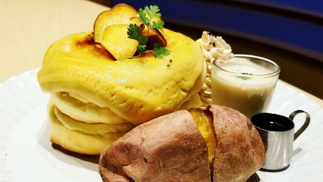 糖度抜群！原宿の人気店で味わえる種子島産安納芋の「焼き芋パンケーキ」