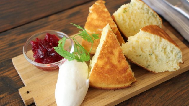 【高円寺】カリッふわっの食感が美味しい、ハーブのパンケーキ